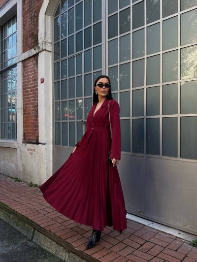 Elizabeth Pileli Etek & Ceket Görünümlü Elbiseler Elizabeth Pileli Etek & Ceket Görünümlü Elbiseler