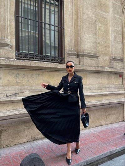 Elizabeth Kemerli Blazer Ceket & Pileli Etek Takımlar