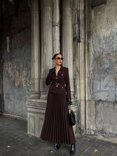 Elizabeth Kemerli Blazer Ceket & Pileli Etek Takımlar