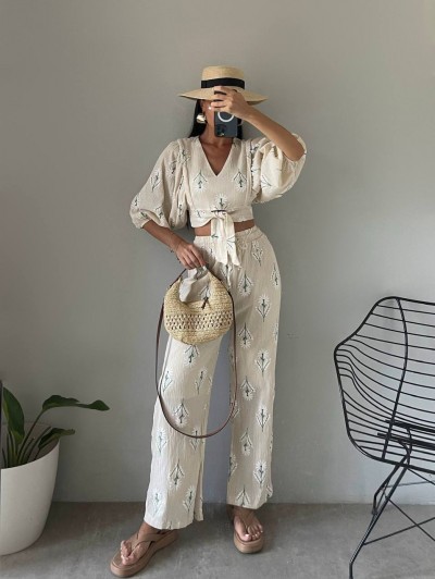 Fresco Linen Suit / Nakışlı Bej Keten Takım Fresco Linen Suit / Nakışlı Bej Keten Takım
