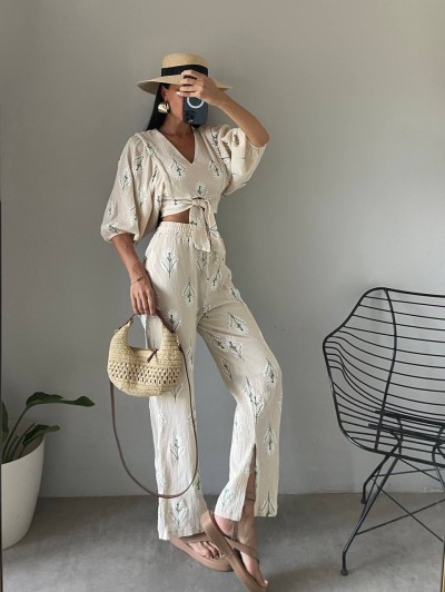 Fresco Linen Suit / Nakışlı Bej Keten Takım Fresco Linen Suit / Nakışlı Bej Keten Takım