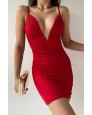 Göğüs Dekolte Kırmızı Elbise Göğüs Dekolte Kırmızı Elbise