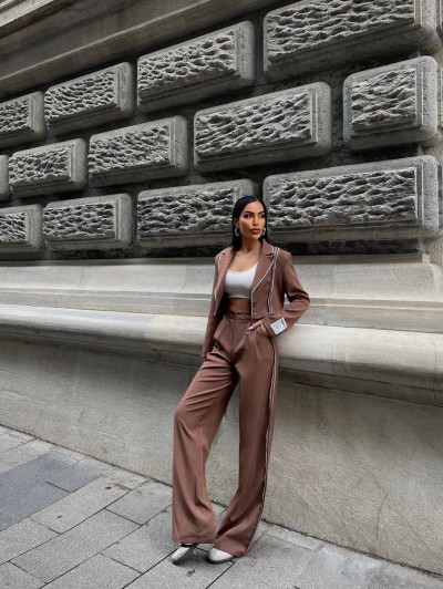 Lili Etiket Detay Crop Ceket & Palazzo Pantolon Takım