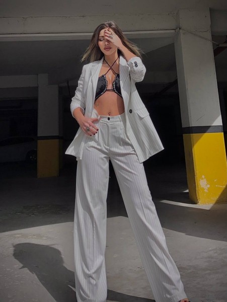 Moi Çizgili Blazer Ceket Palazzo Pantolon Takım Moi Çizgili Blazer Ceket Palazzo Pantolon Takım